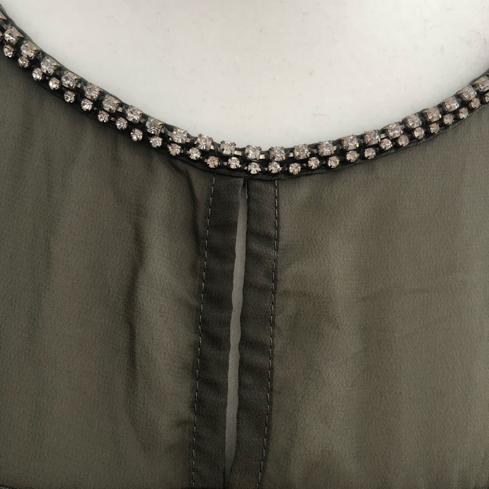 Top - Picture 2 of 5